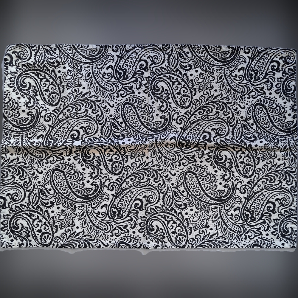 Elrene Home Fashions Black & White Paisley Table Napkin Fabric Vintage
